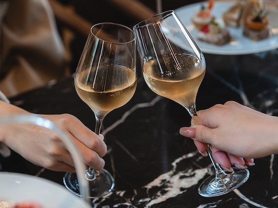 雅庭バーでの女子会プラン